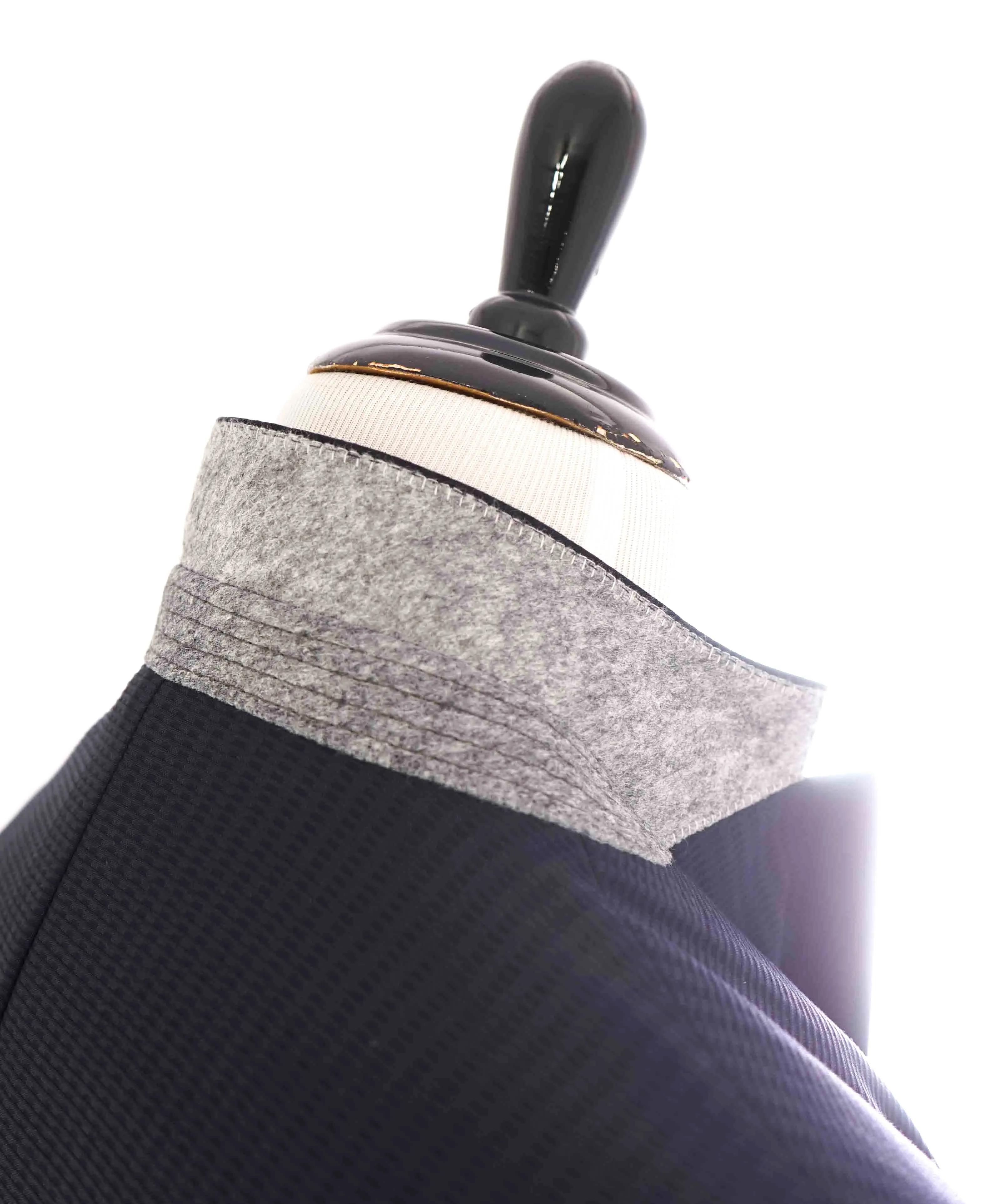 $1,095 Z ZEGNA - *WOOL/COTTON* Perforated  Light Summer Blazer - 40L