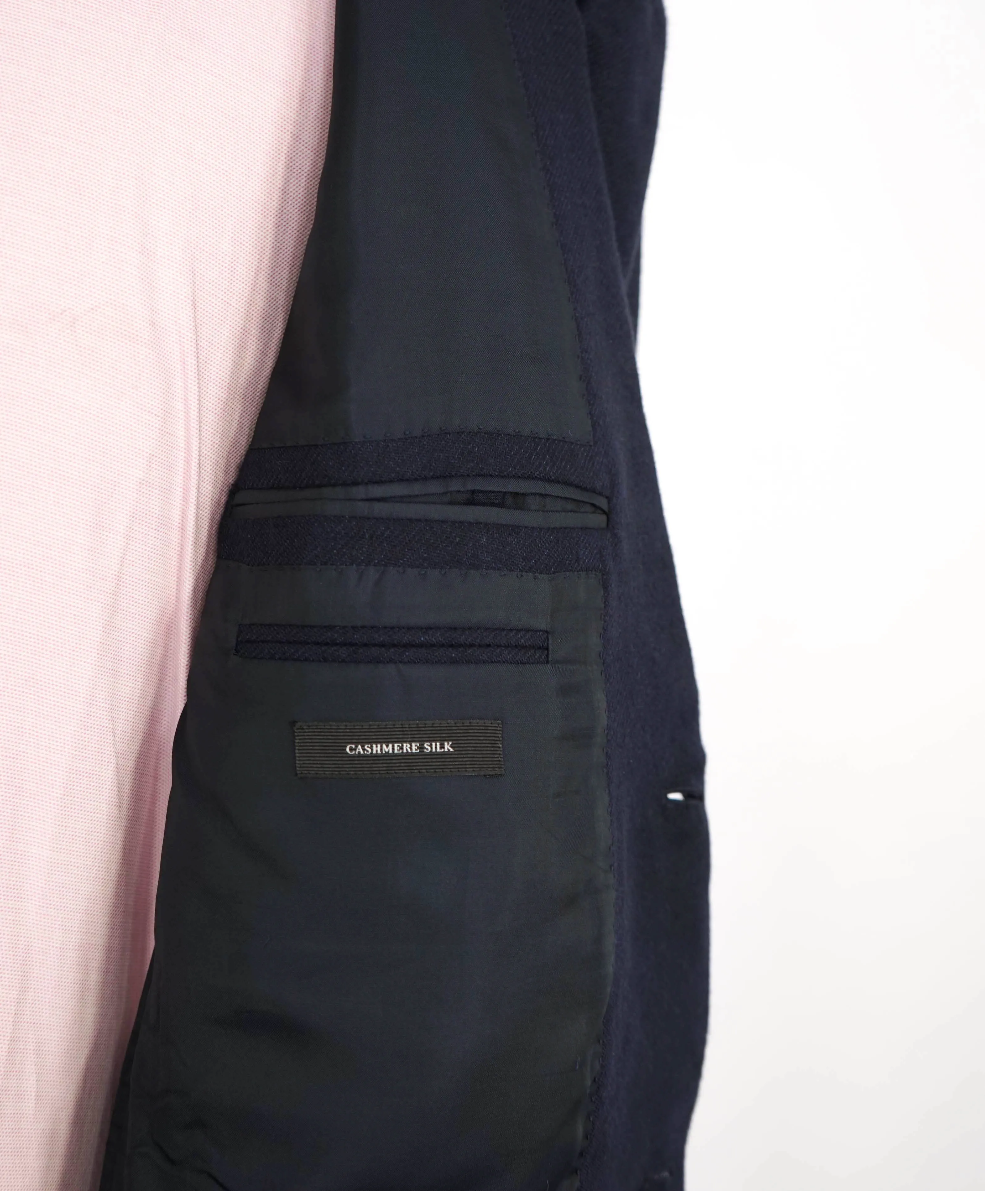 $3,650 ERMENEGILDO ZEGNA- 92% CASHMERE 8% Silk Navy Blazer- 44R