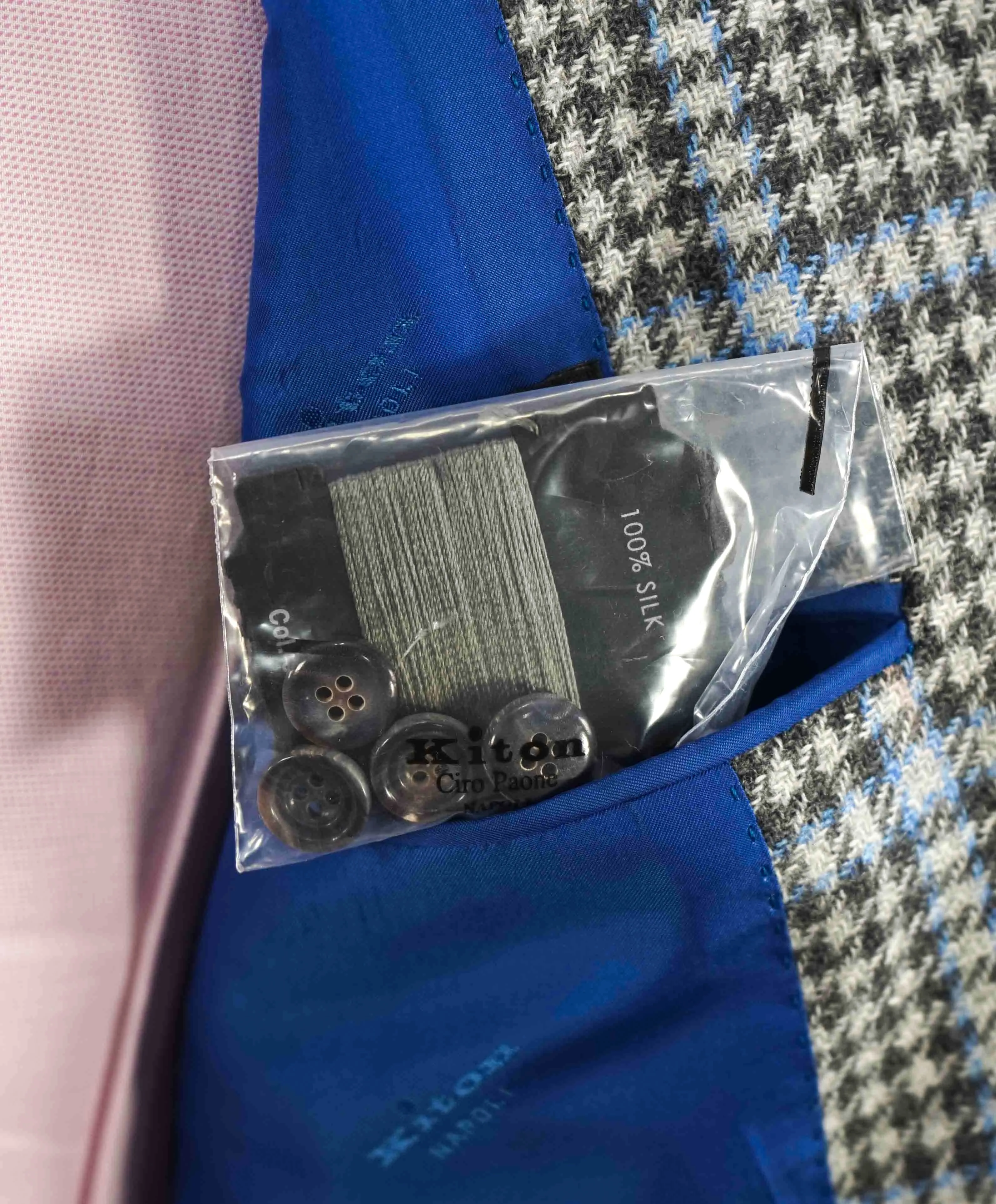 $8,125 KITON - *CASHMERE* Gray & Blue Houndstooth Check Blazer - 38S