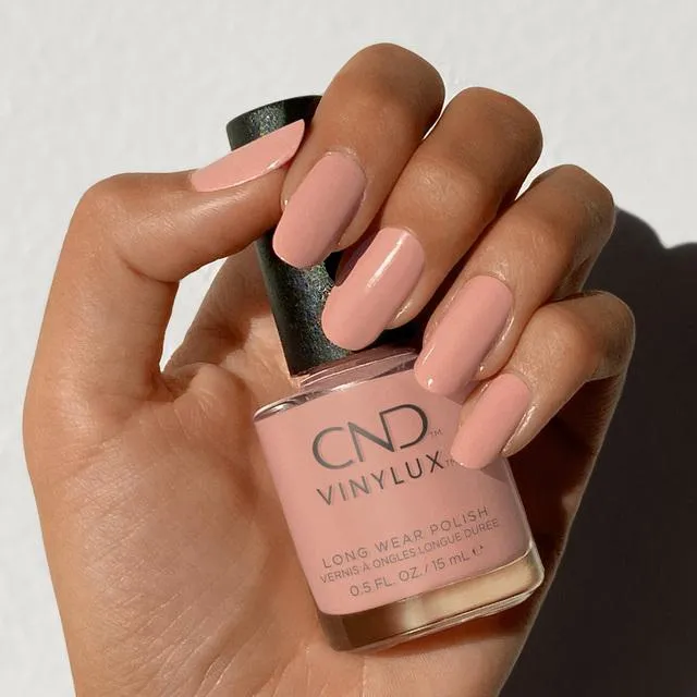 CND - Vinylux Topcoat & Self-Lover 0.5 oz - #370