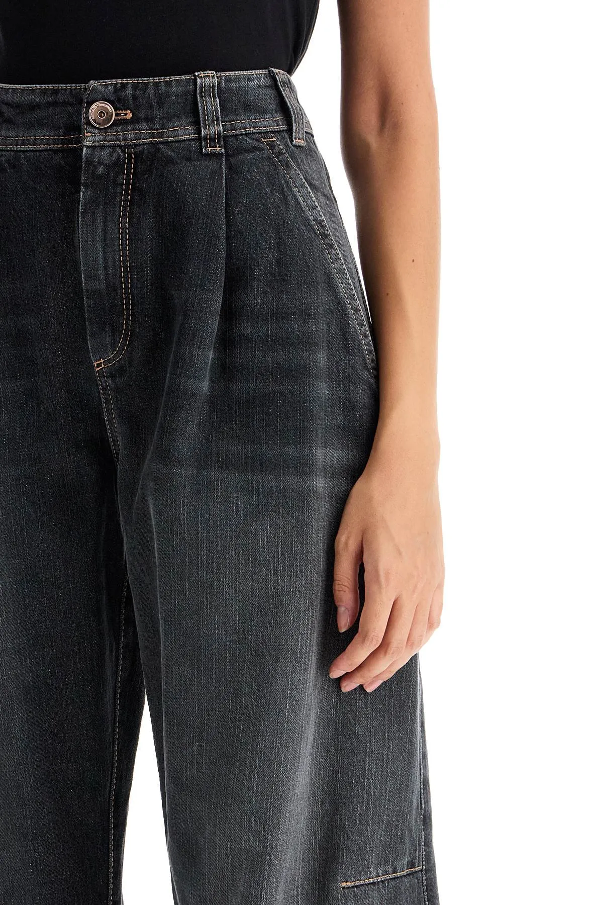 curved leg jeans for a