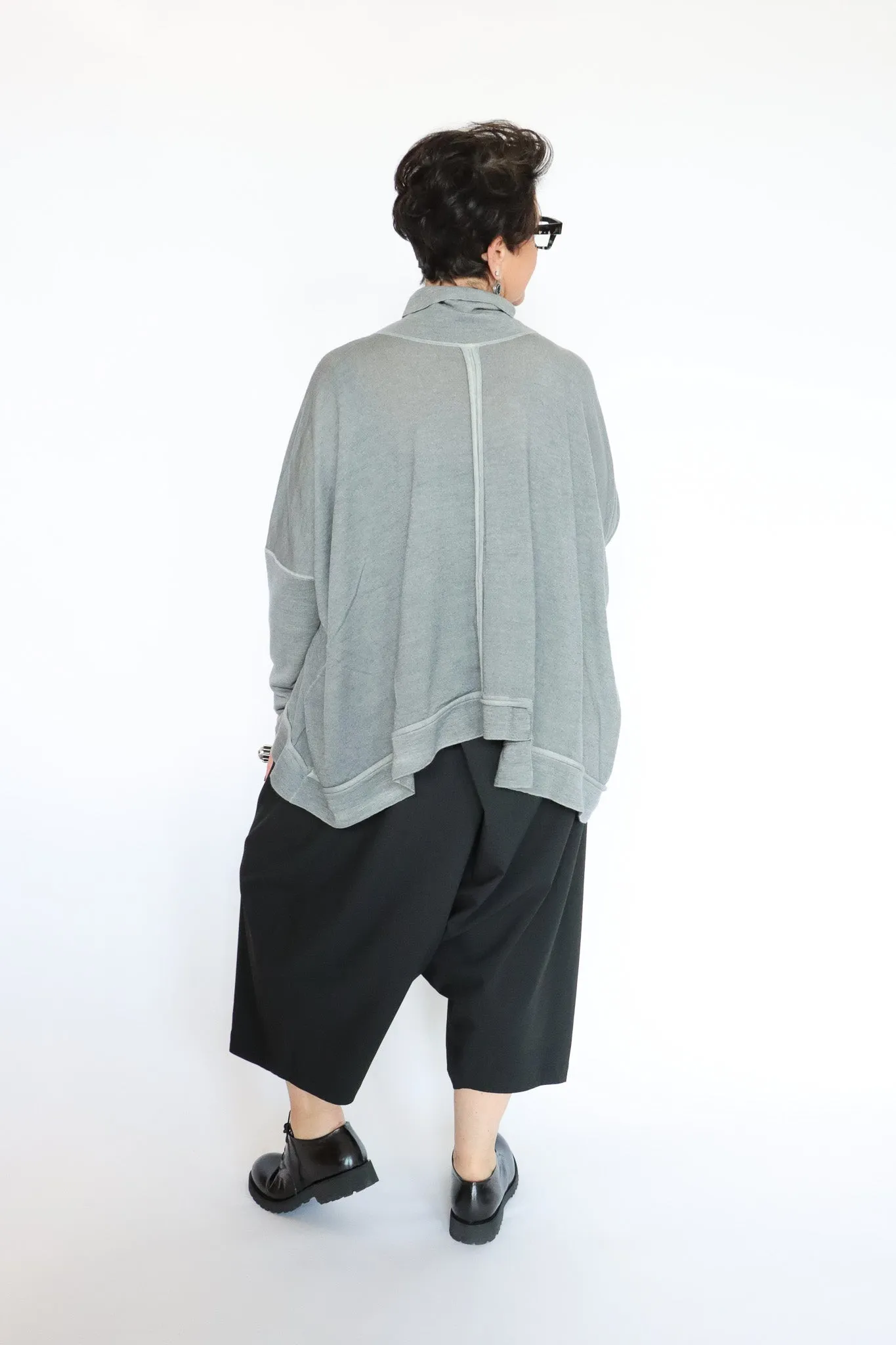 Moyuru 243316 Sweater