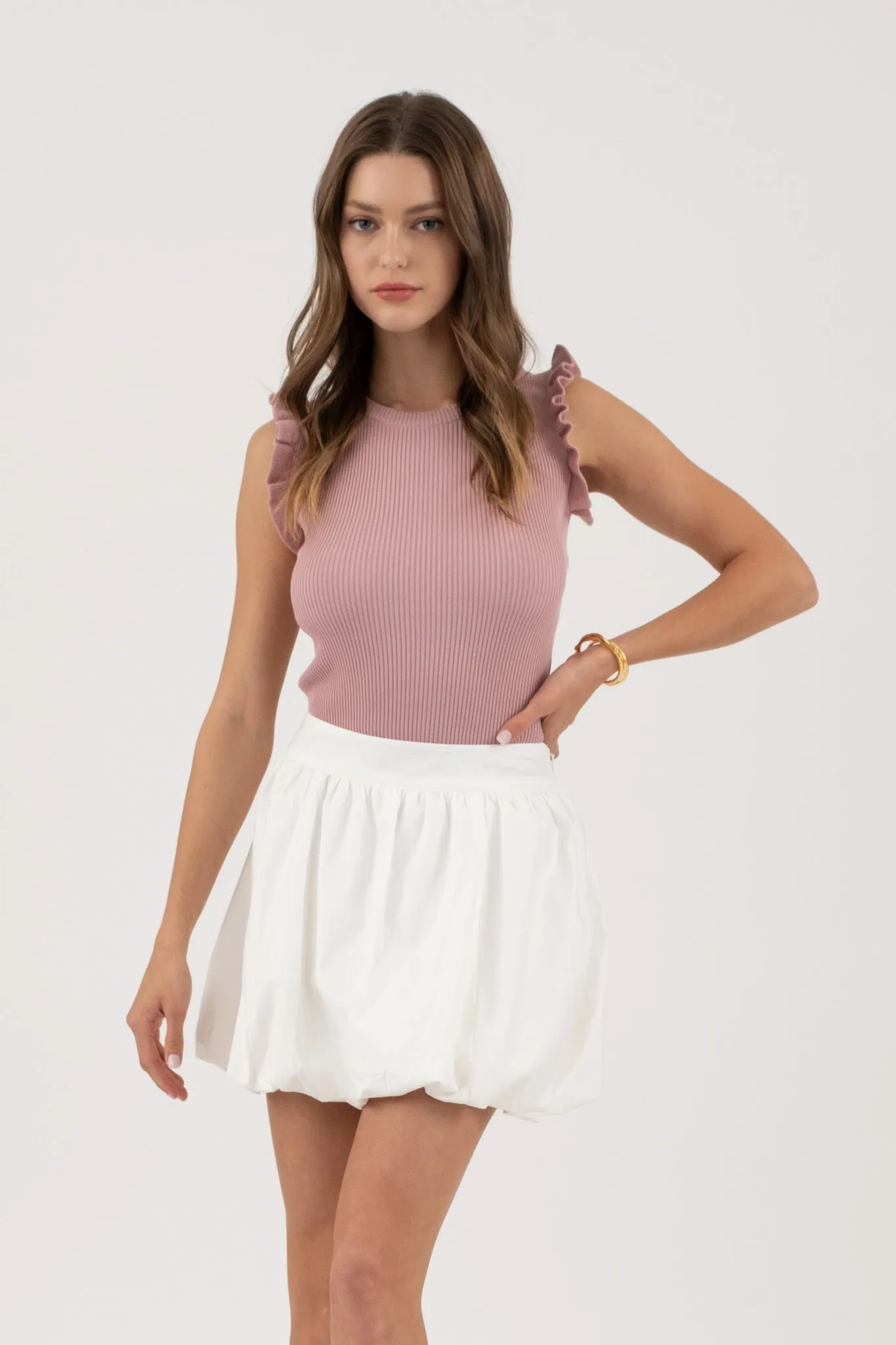 RUFFLE SLEEVELESS SWEATER KNIT TOP