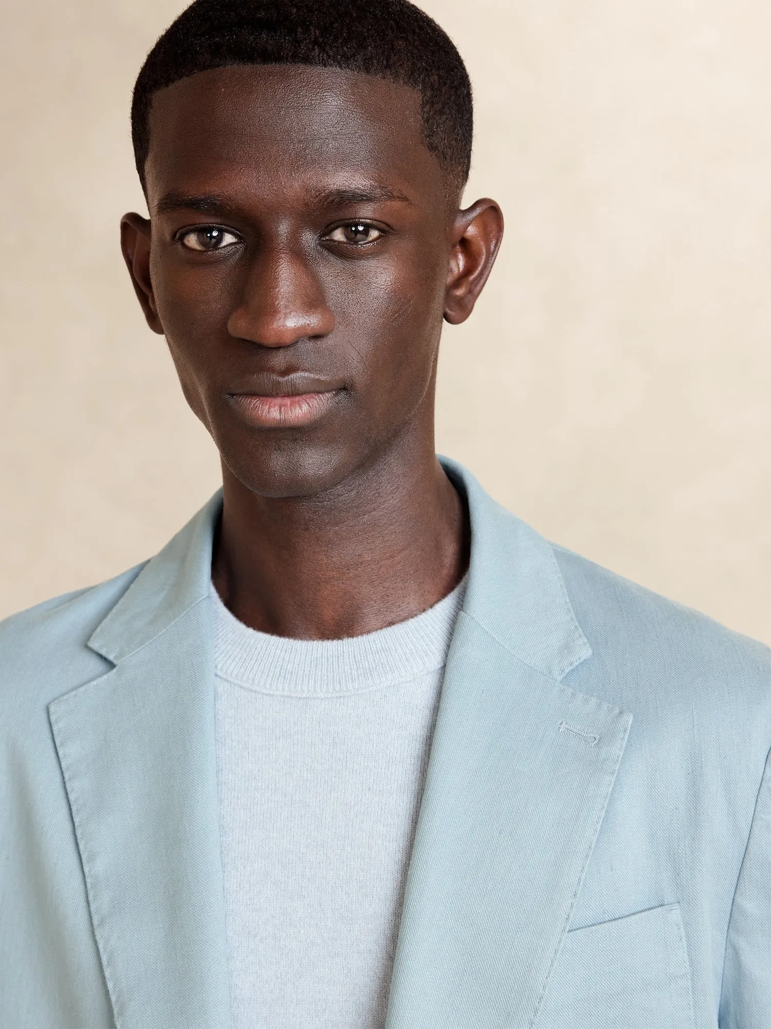 Traveler Linen-Cotton Blazer