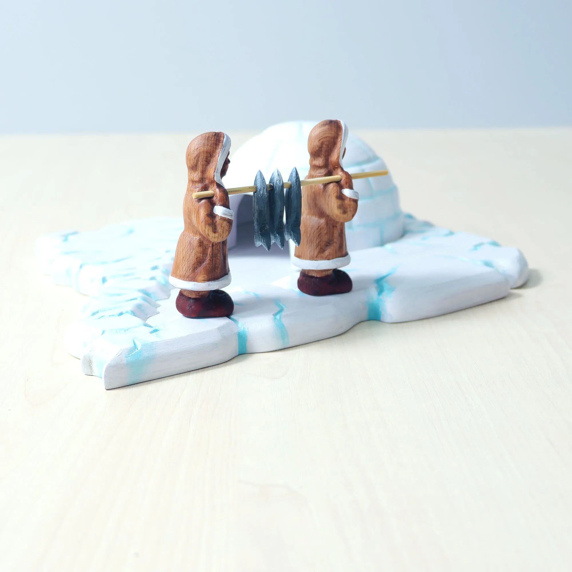 Wooden Eskimo Girls With Fish Set
